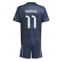Real Madrid Rodrygo Goes #11 Replika babykläder Bortaställ Barn 2025-26 Kortärmad (+ korta byxor)